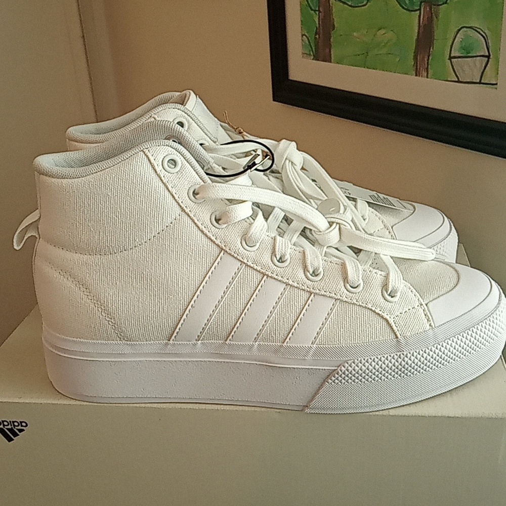 Adidas bravada 2.0 mid platform